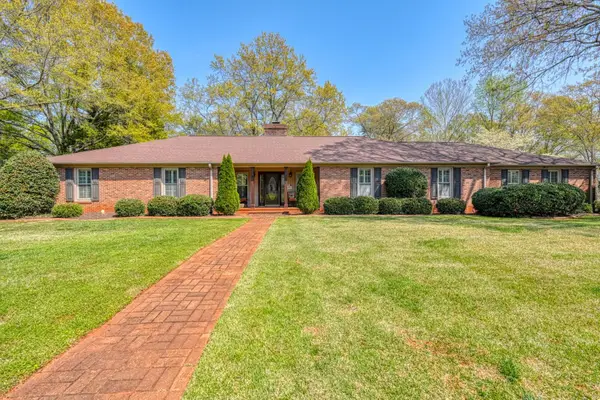 300 Crestview Lane, Spartanburg, SC 29301