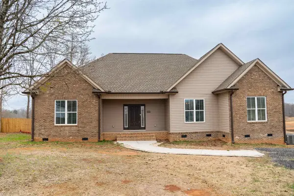 384 Cunningham Road, Woodruff, SC 29388