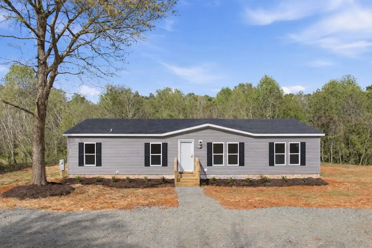 405 Howe Lane, Wellford, SC 29385 - #1