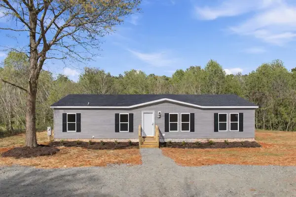 405 Howe Lane, Wellford, SC 29385
