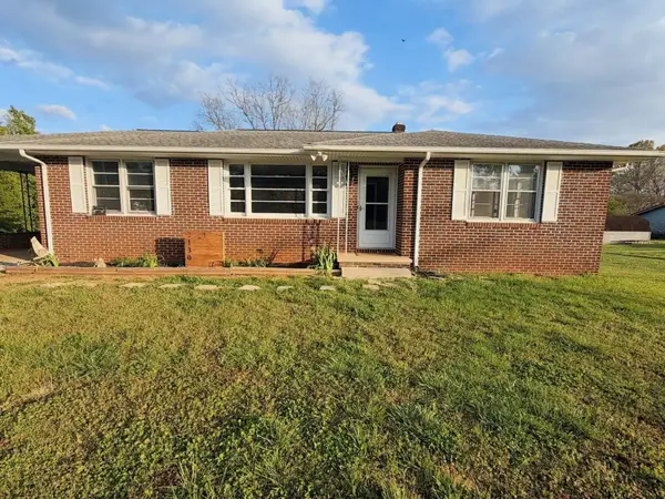 2130 Hampton Road, Wellford, SC 29385