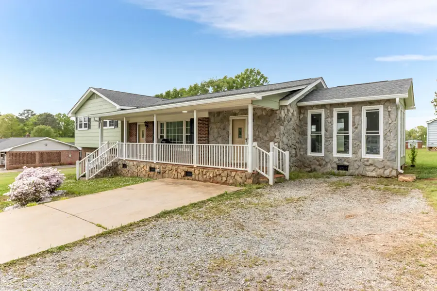 2118 Buffalo West Springs Highway, Buffalo, SC 29321 - #2