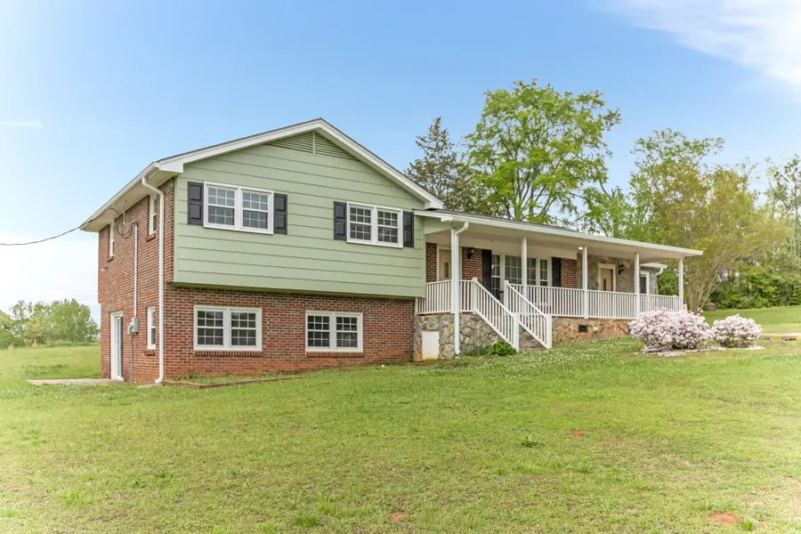 2118 Buffalo West Springs Highway, Buffalo, SC 29321 - #3