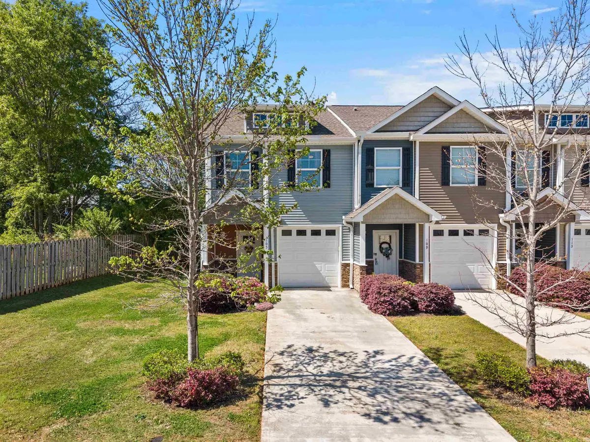 105 Valley Creek Drive, Boiling Springs, SC 29316 - #1