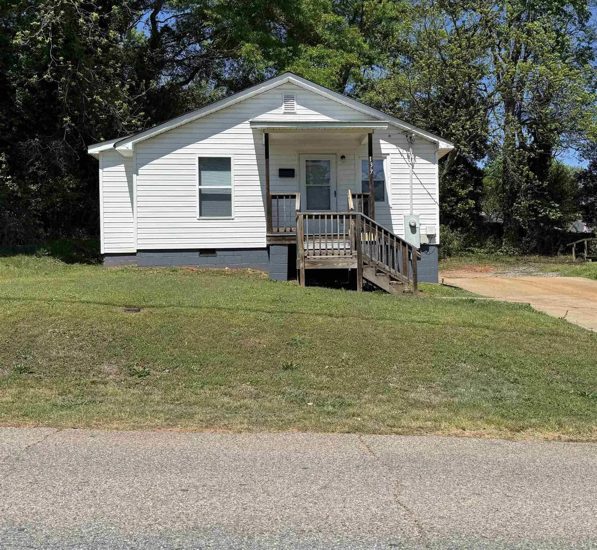 137 New Street, Gaffney, SC 29340 - #1