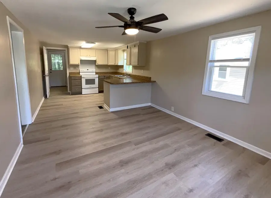 137 New Street, Gaffney, SC 29340 - #3