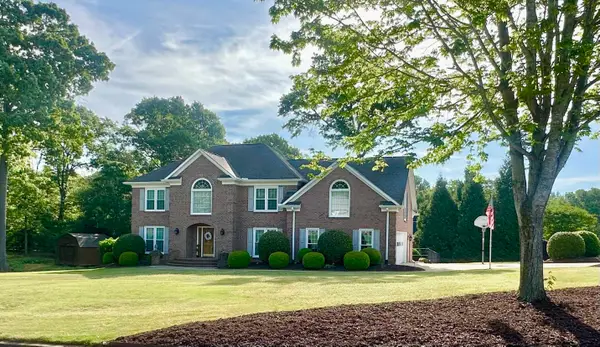 110 W Killarney Lake, Moore, SC 29369