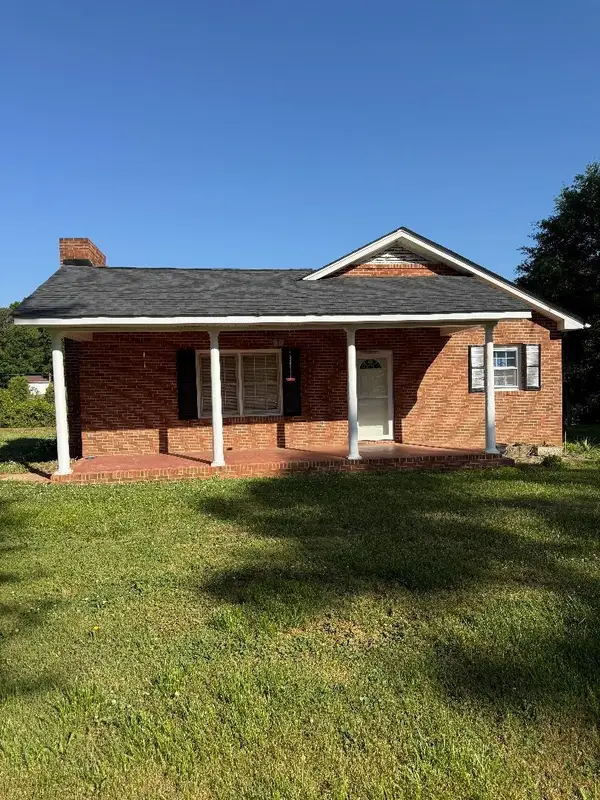 413 Spruce Street, Spartanburg, SC 29303-3937
