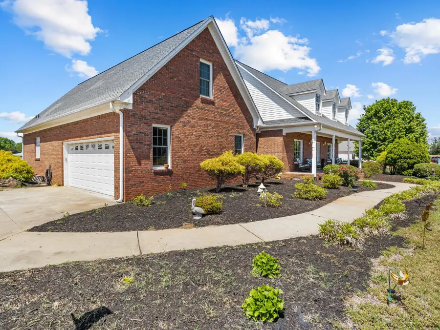 820 Old Island Ford Rd, Chesnee, SC 29323 - #3
