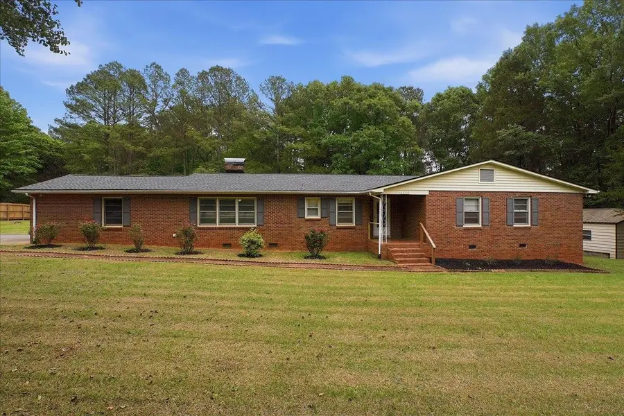 4129 Clifton Glendale Road, Spartanburg, SC 29307 - #2