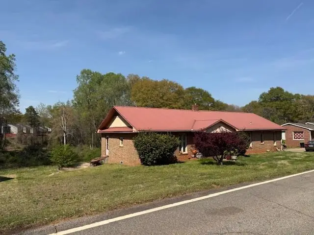 119 W Pine Street, Duncan, SC 29334 - #1