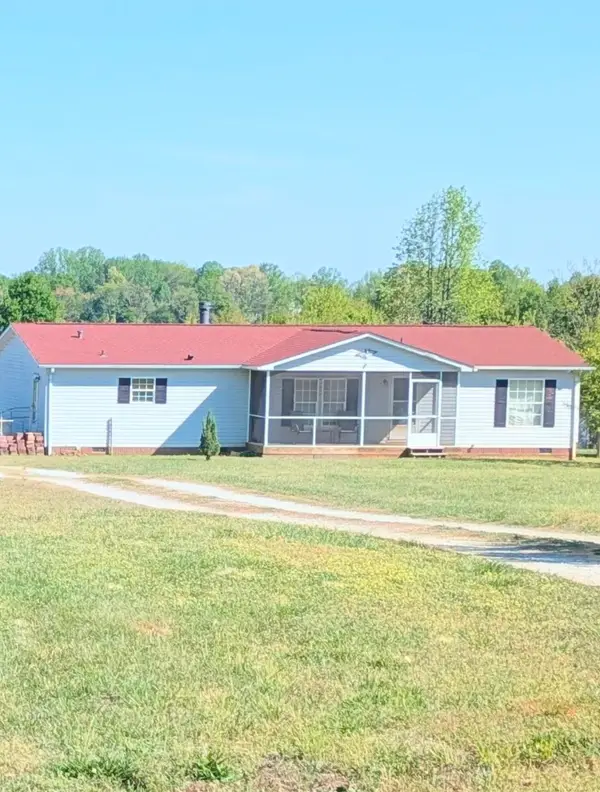 119 Overland Park Dr, Chesnee, SC 29323-8397