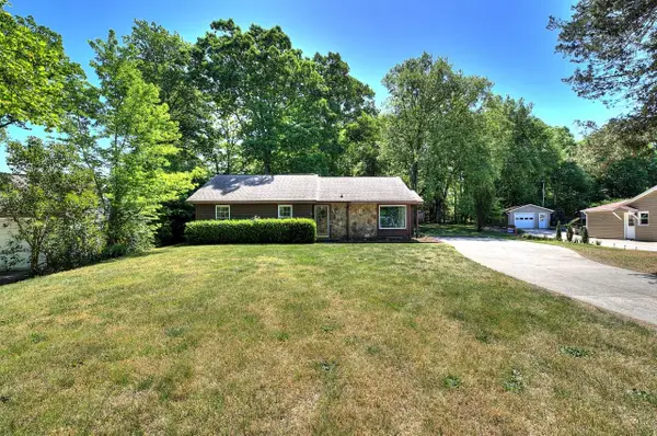 8 Rising Sun Court, Taylors, SC 29687-3516