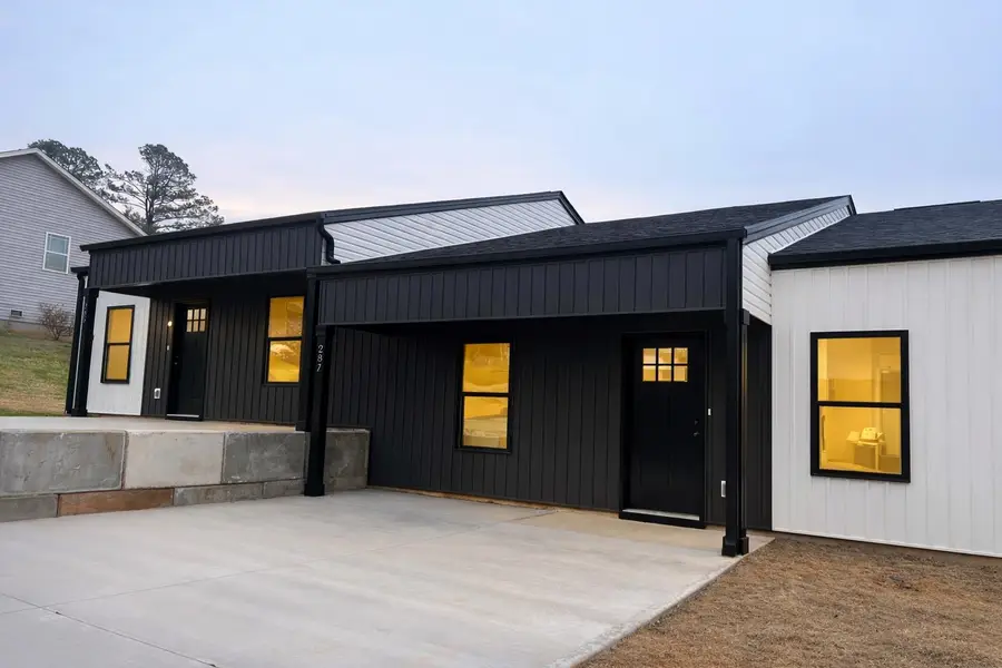 285/287 Scenic Avenue, Campobello, SC 29322 - #2
