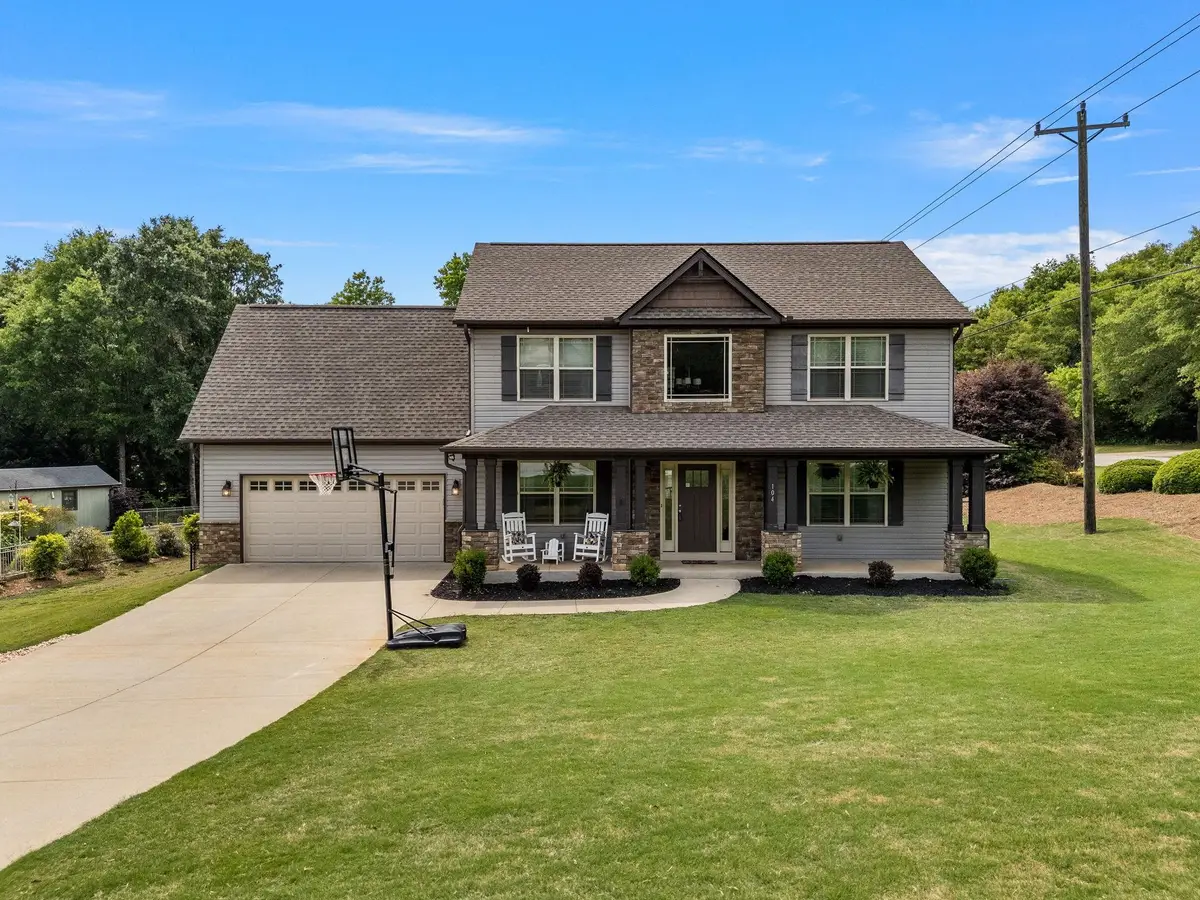 104 Long Creek Ct, Inman, SC 29349 - #1