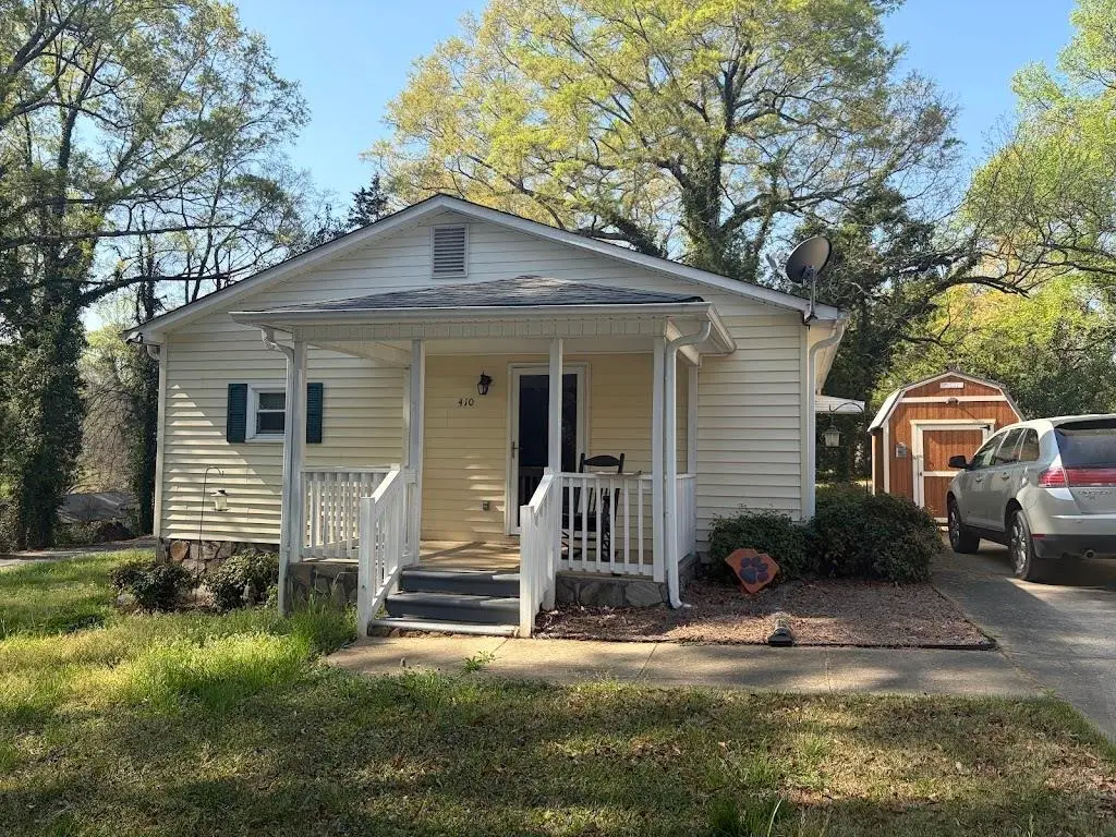 410 E Nott St, Gaffney, SC 29340 - #1