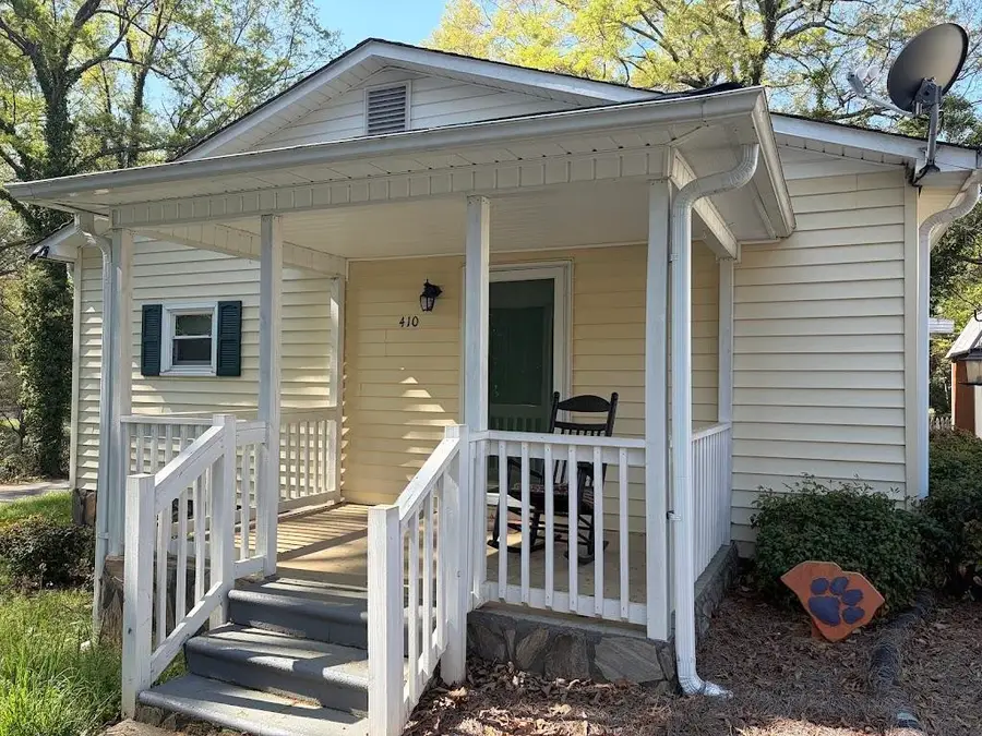 410 E Nott St, Gaffney, SC 29340 - #2