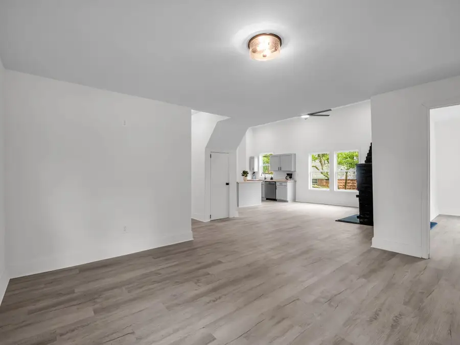 445 E Buford St, Gaffney, SC 29340 - #3