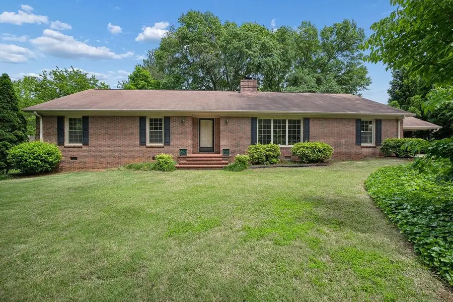 711 Fernwood Dr Drive, Spartanburg, SC 29302 - #2