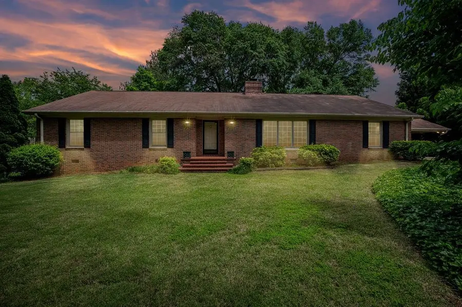 711 Fernwood Dr Drive, Spartanburg, SC 29302 - #3