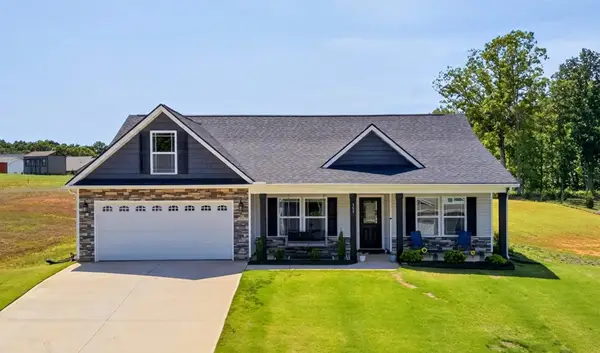 155 Double Creek Dr, Gaffney, SC 29341