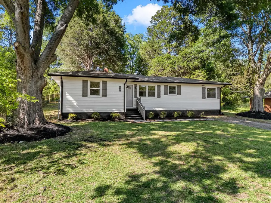 255 Hazelwood Avenue, Spartanburg, SC 29302 - #2