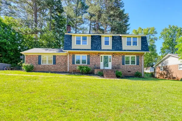 210 Oakmont Dr, Boiling Springs, SC 29316