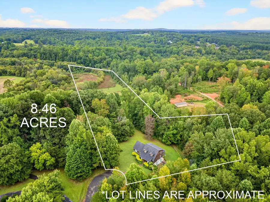 135 Pointe Drive, Campobello, SC 29322 - #2