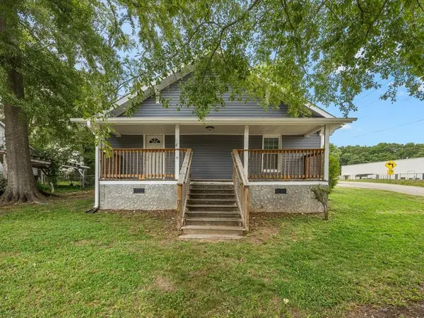 207 Poole Street, Woodruff, SC 29388-1633