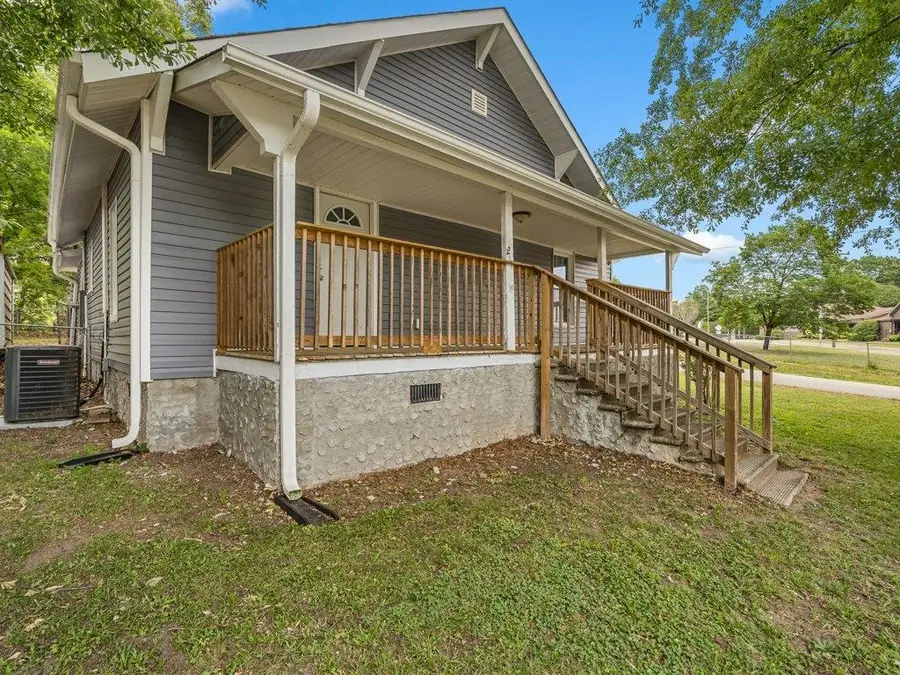 207 Poole Street, Woodruff, SC 29388-1633 - #3