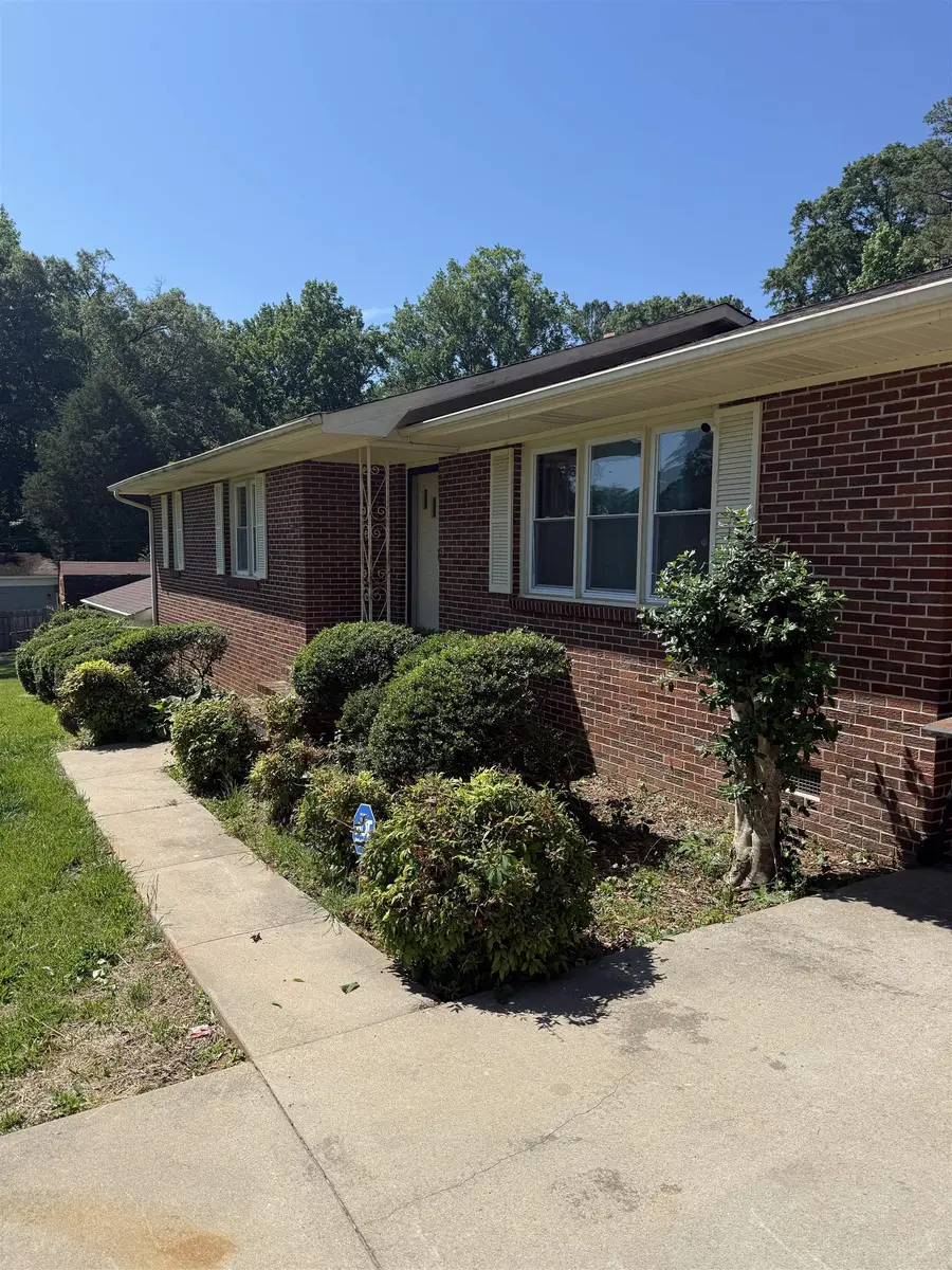 3855 Maid Marion Lane, Spartanburg, SC 29302 - #2