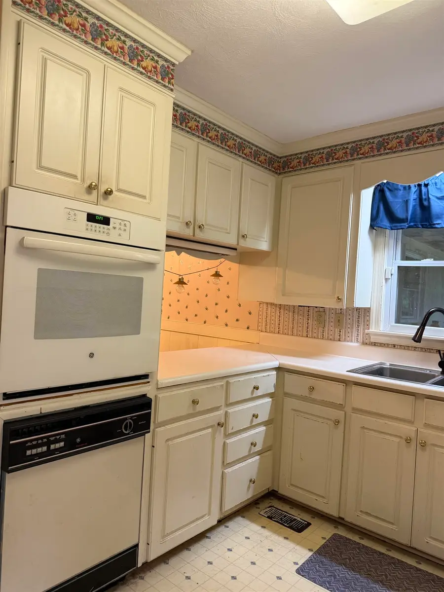 3855 Maid Marion Lane, Spartanburg, SC 29302 - #3