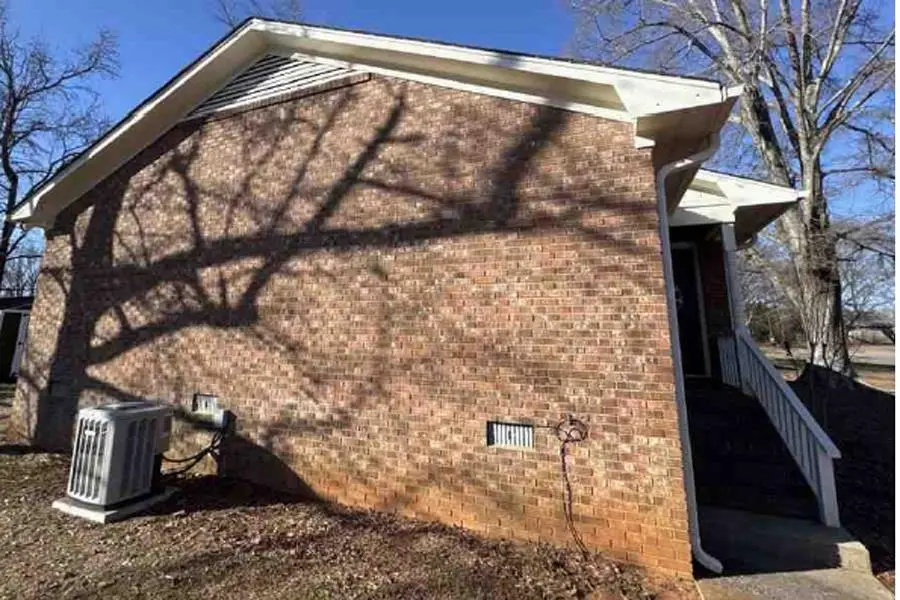 103 Diehl Court, Boiling Springs, SC 29316-5928 - #3