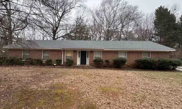 2041 Pineview Drive, Spartanburg, SC 29307-3802