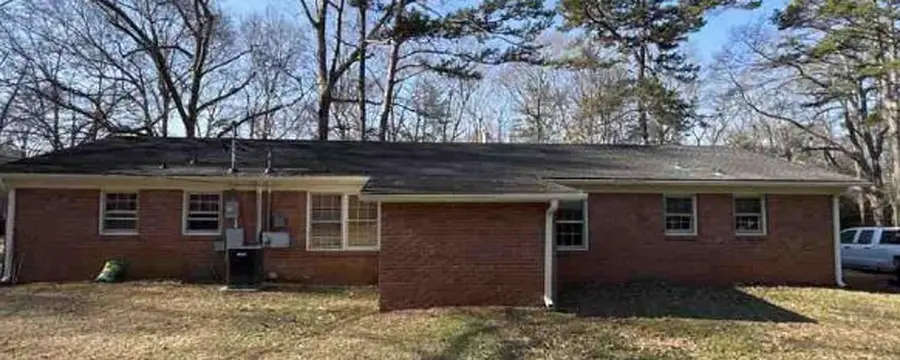 2052 Pineview Drive, Spartanburg, SC 29307-3805 - #2