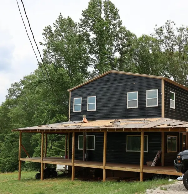 551 S Packs Mountain Road, Taylors, SC 29687-7136