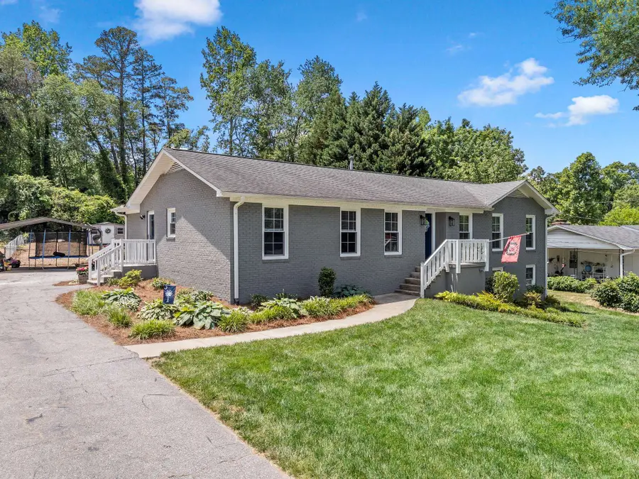108 Churchill Avenue, Greer, SC 29651 - #3