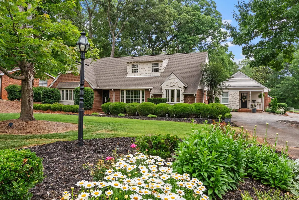 300 Lake Forest Dr, Spartanburg, SC 29302 - #1