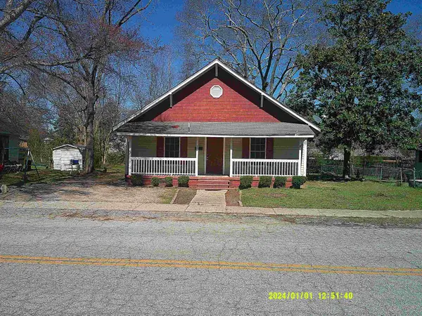 579 Buncombe Street, Woodruff, SC 29388
