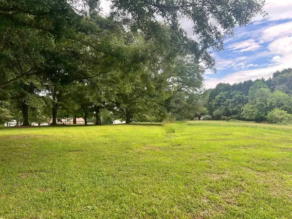 700 E Victor Hill Road, Duncan, SC 29334
