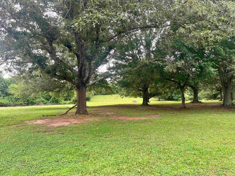 700 E Victor Hill Road, Duncan, SC 29334 - #3