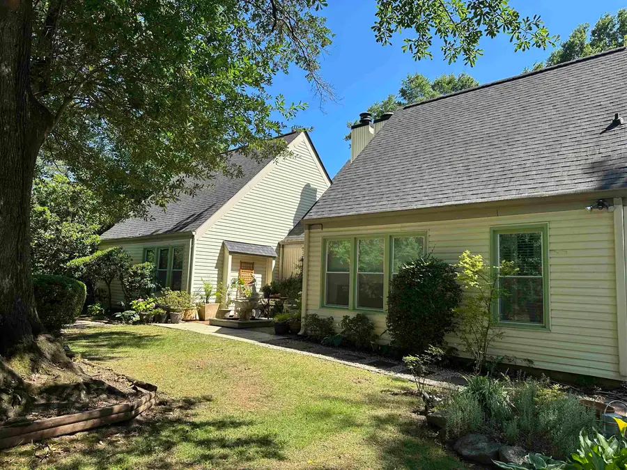 221 Saratoga Drive, Greer, SC 29650 - #3