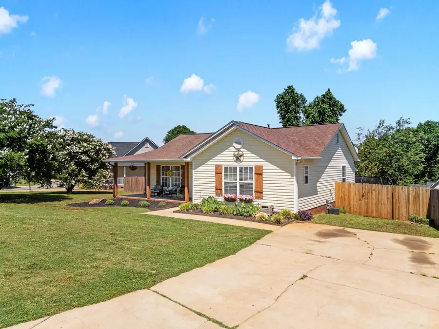 531 Plantation Creek Drive, Boiling Springs, SC 29316 - #2