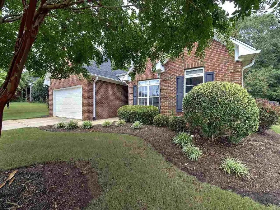 329 N Sweetwater Hills, Moore, SC 29369 - #3