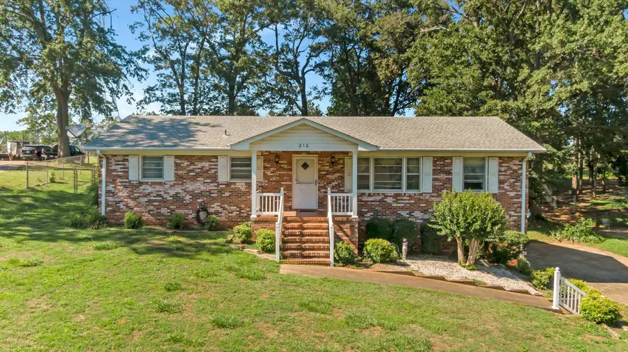 210 Rosecrest Road, Spartanburg, SC 29303 - #3