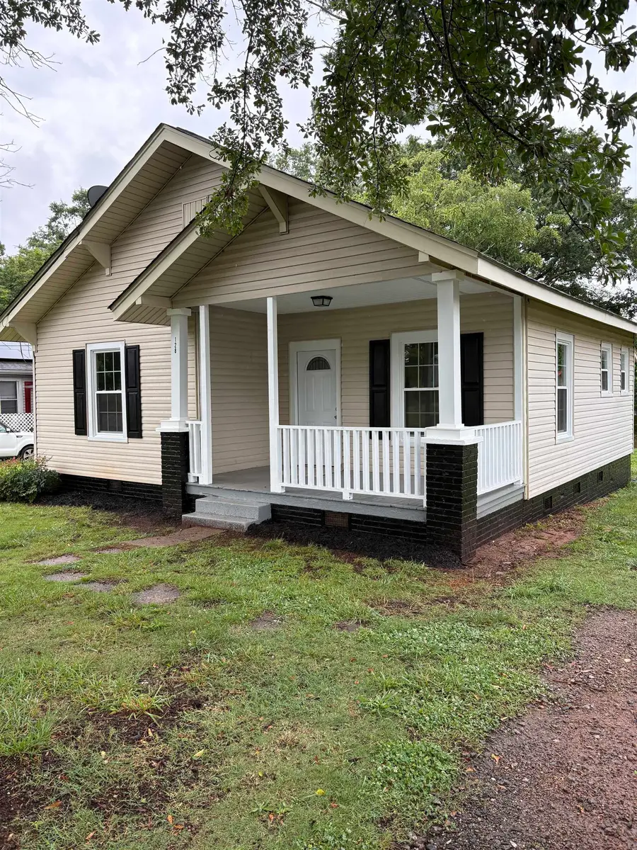 128 Hill Street, Wellford, SC 29385 - #2