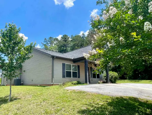 12 Bush Street, Inman, SC 29349
