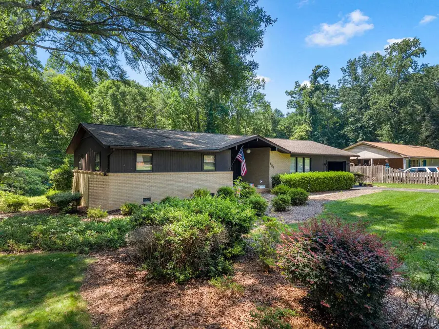884 Beverly Drive, Spartanburg, SC 29303 - #3