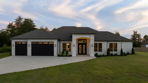 1730 Riveroak Road, Inman, SC 29349