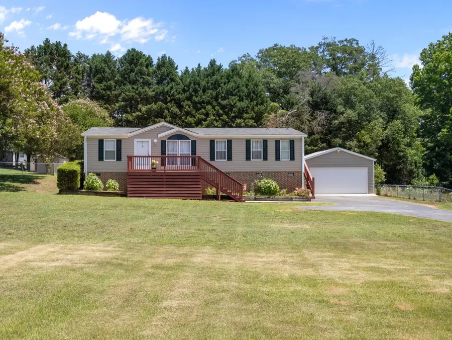 324 Groce Meadow Rd, Taylors, SC 29687 - #3